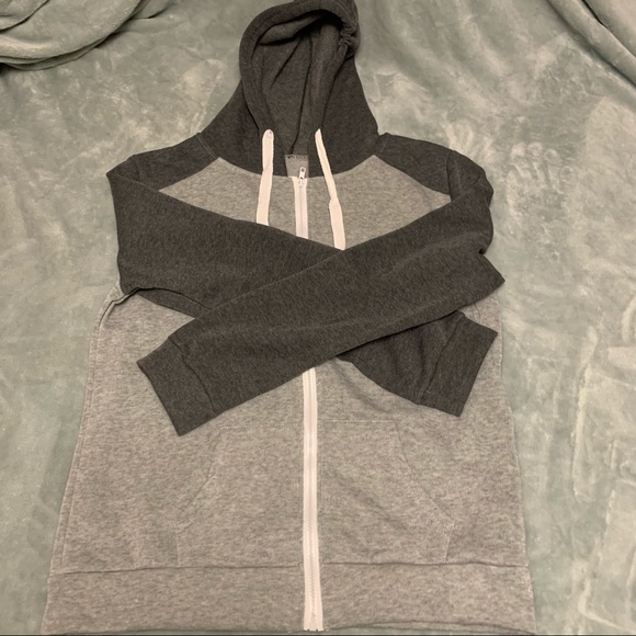 BNWOT size medium zip up hoodie - Picture 2 of 2